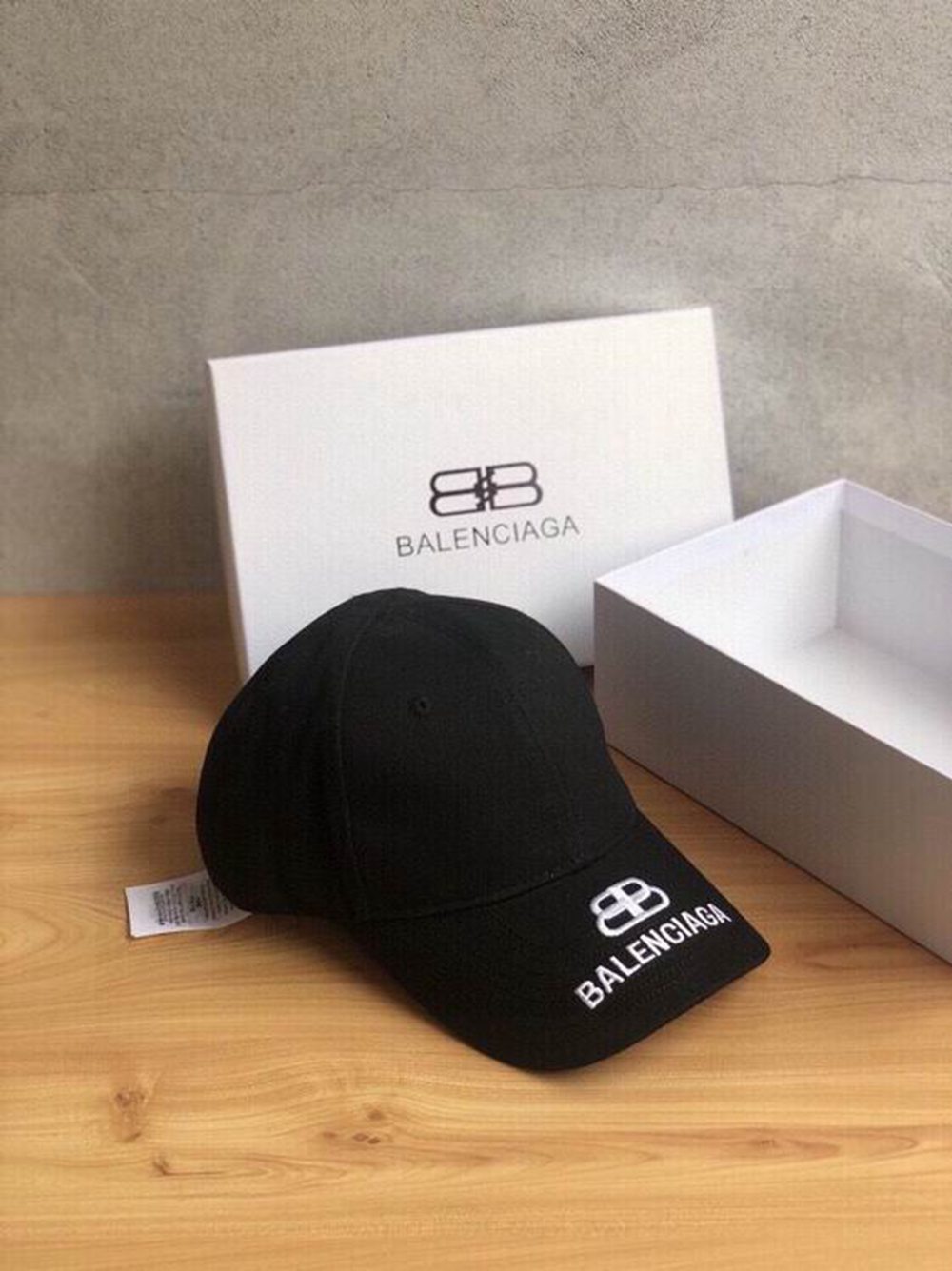 Ba1en*iaga Hat